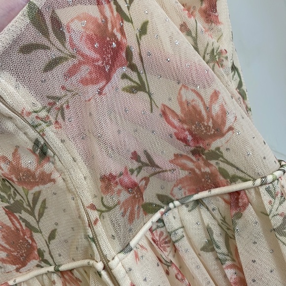 Floral prom dress - Picture 3 of 4